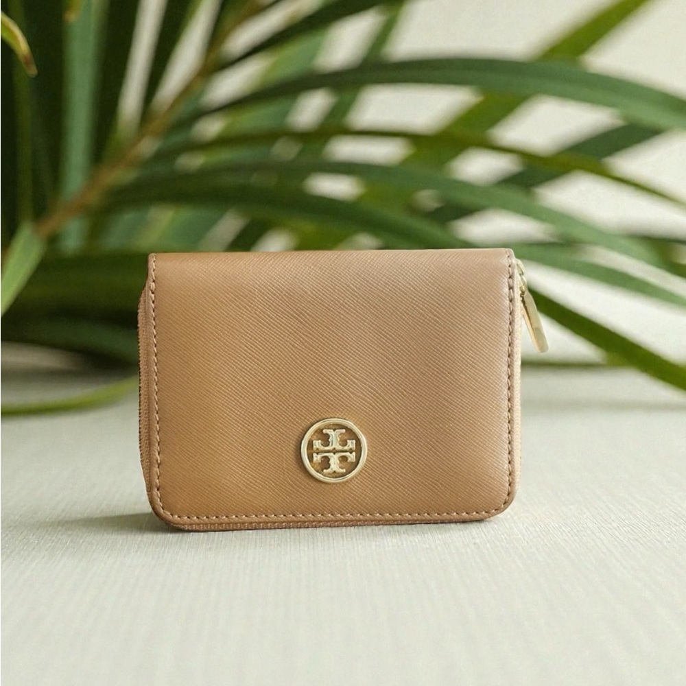 Tory Burch Key Ring Zip Around Mini Wallet Camel with Gold Logo 4 Inner Pockets